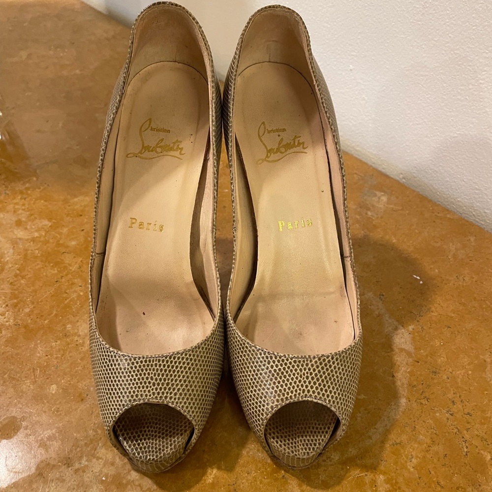 christian louboutin peep toe heels